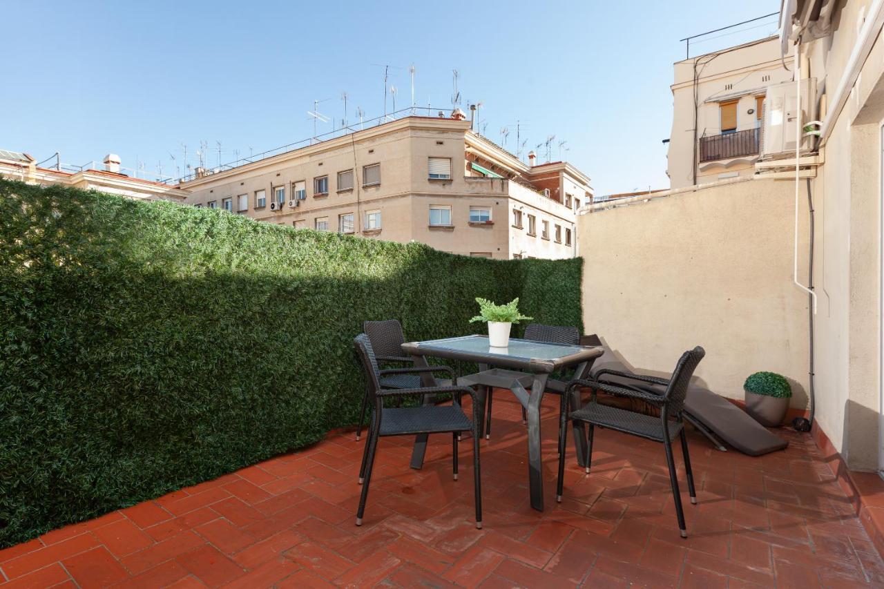 Penthouse In Sagrada Familia Apartment Barcelona Exterior photo