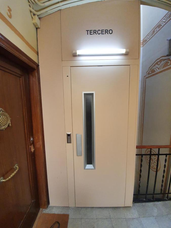 Penthouse In Sagrada Familia Apartment Barcelona Exterior photo